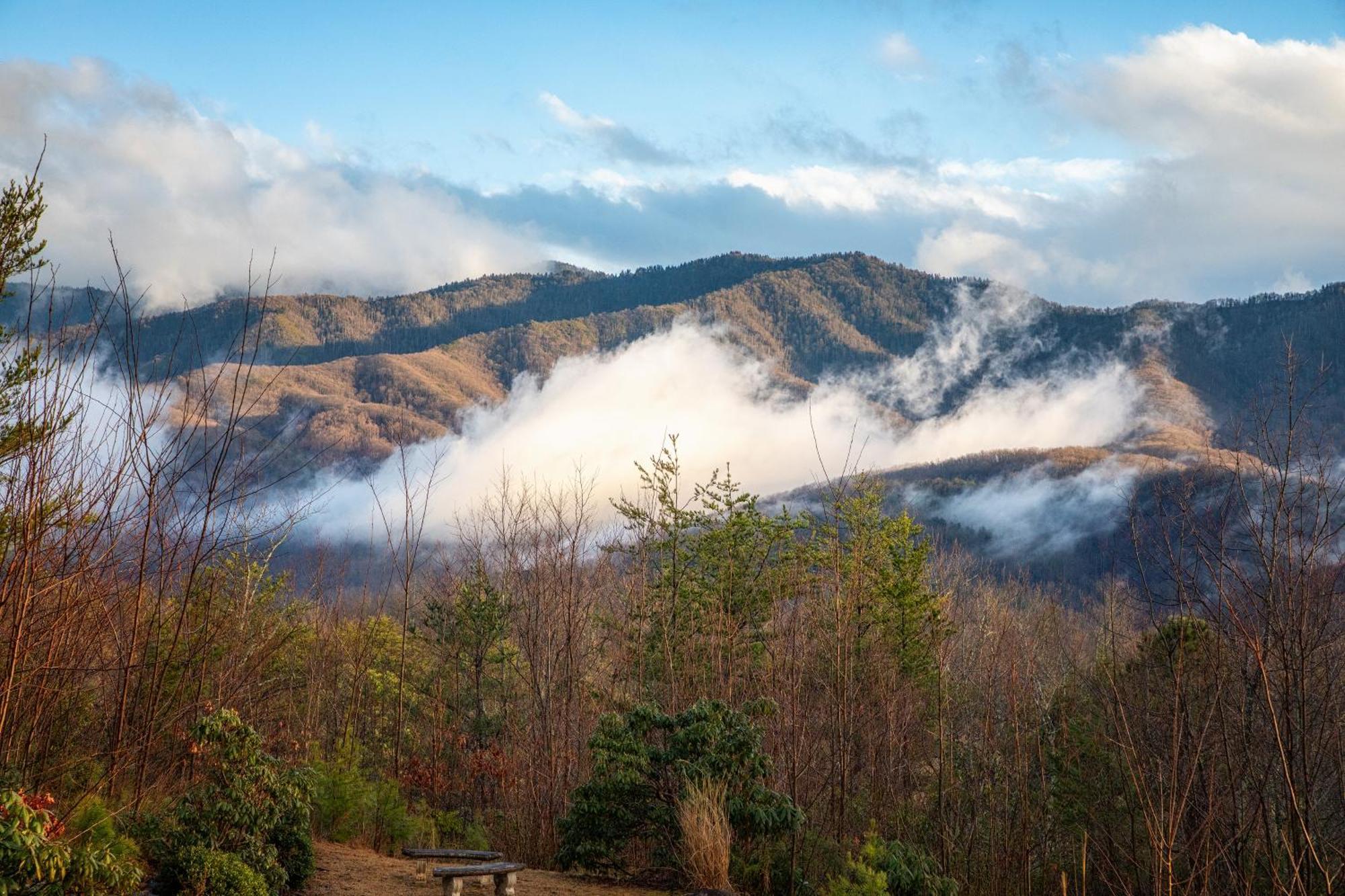 Real Log Cabin With Amazing Views, Hot Tub, Sauna, Games แกตลิงเบิร์ก ภายนอก รูปภาพ