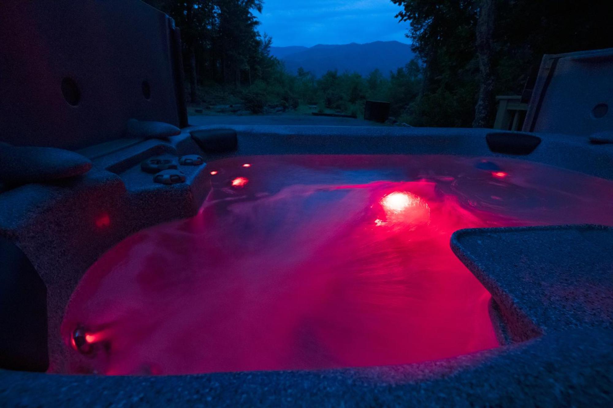 Real Log Cabin With Amazing Views, Hot Tub, Sauna, Games แกตลิงเบิร์ก ภายนอก รูปภาพ