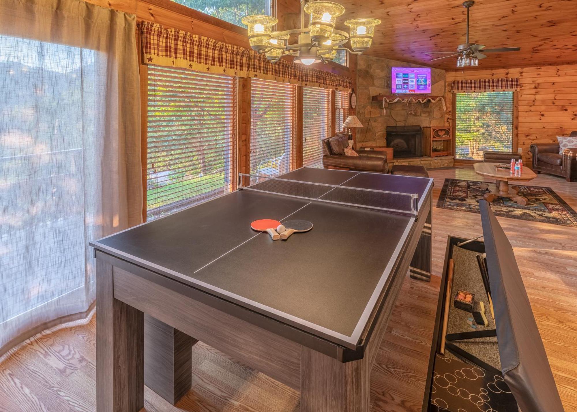 Real Log Cabin With Amazing Views, Hot Tub, Sauna, Games แกตลิงเบิร์ก ภายนอก รูปภาพ