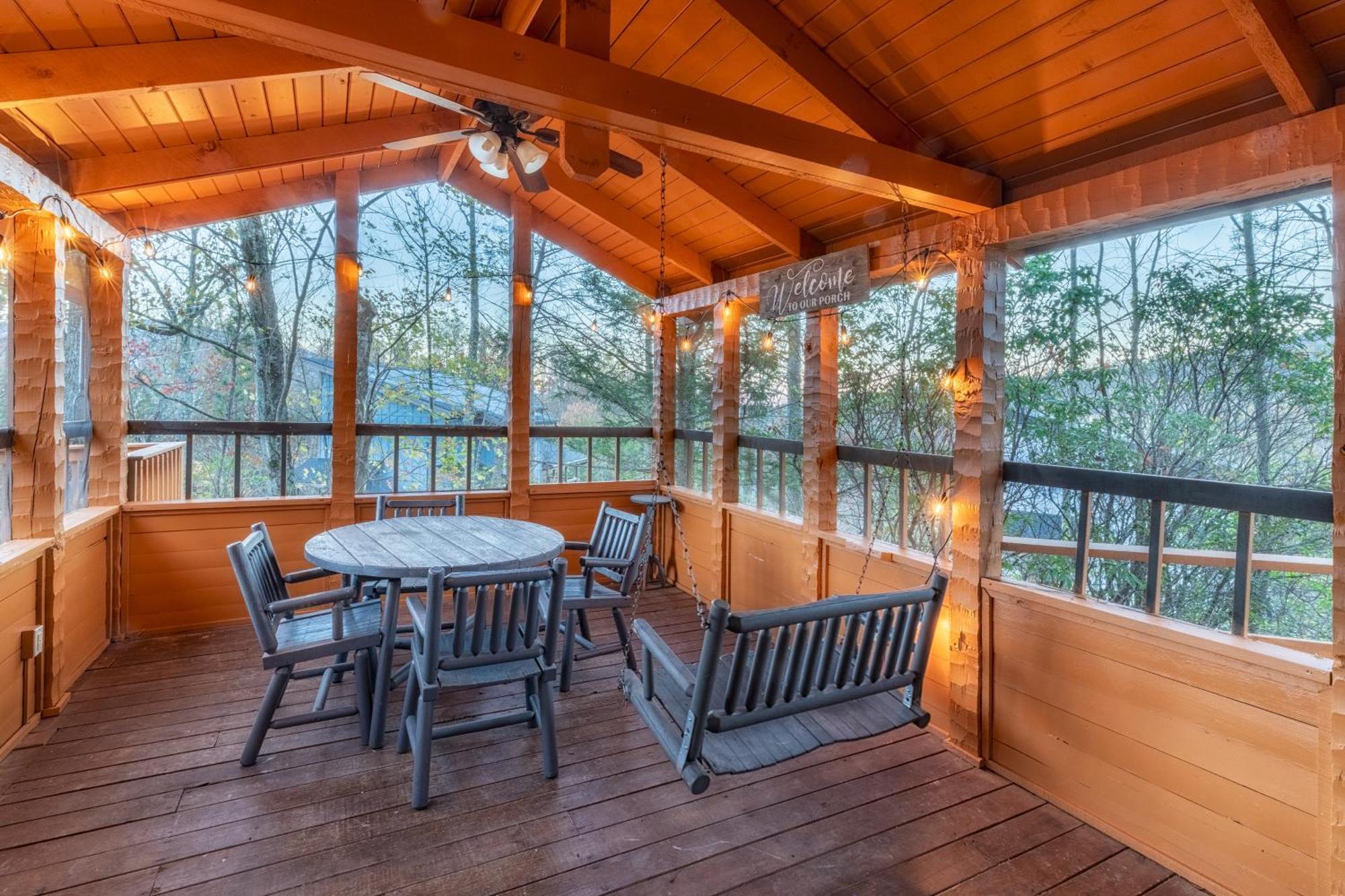 Real Log Cabin With Amazing Views, Hot Tub, Sauna, Games แกตลิงเบิร์ก ภายนอก รูปภาพ